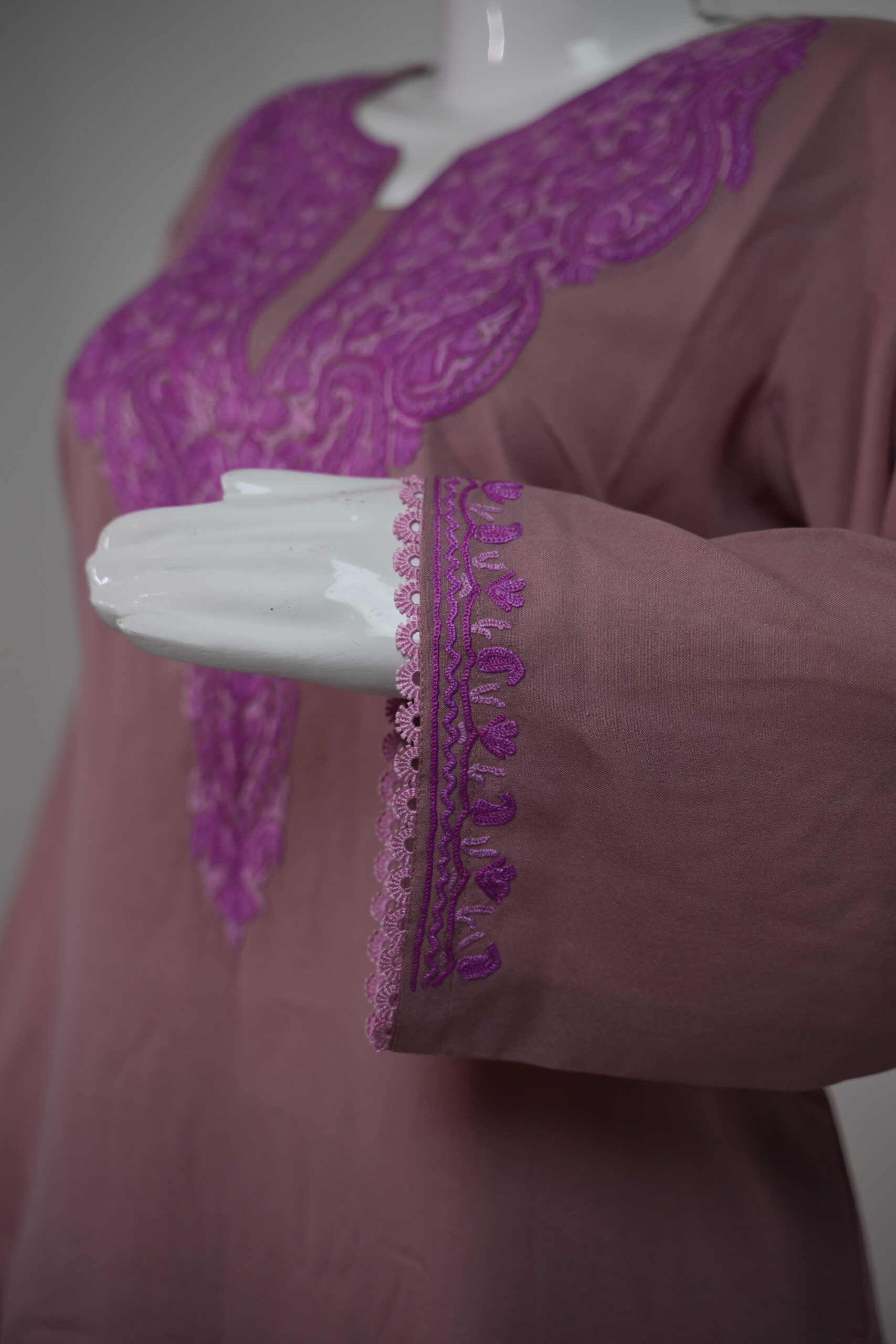 Riwaayat — Mauve - Image 4