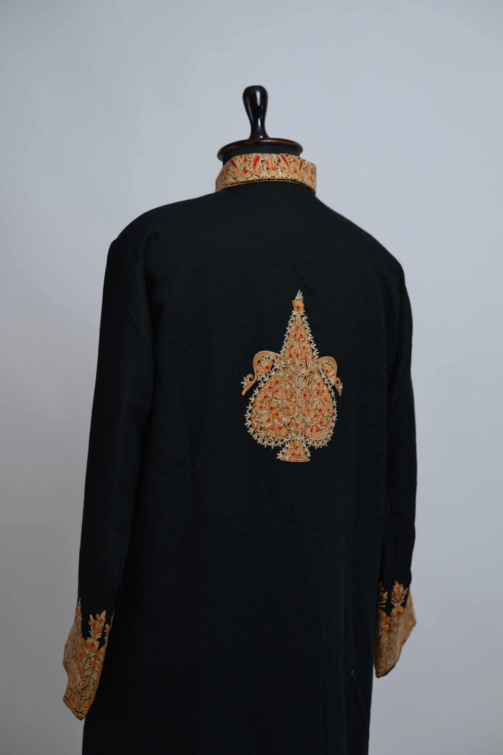 Khilat — Black & Gold - Image 2