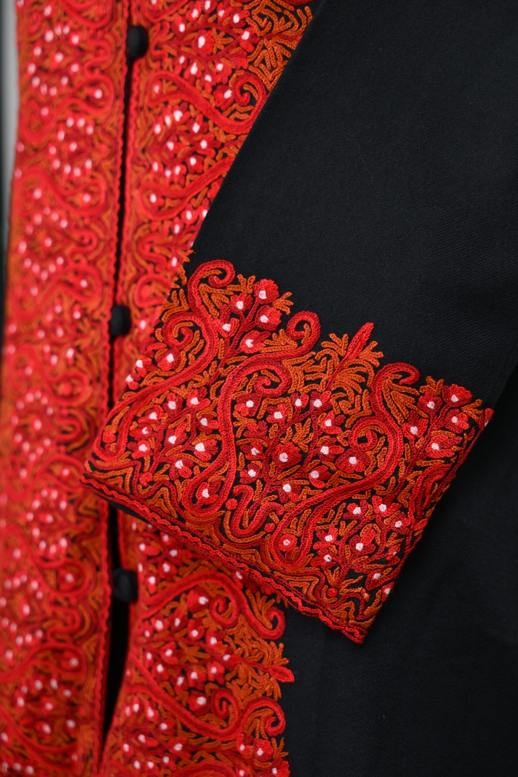 Khilat — Black & Crimson - Image 3