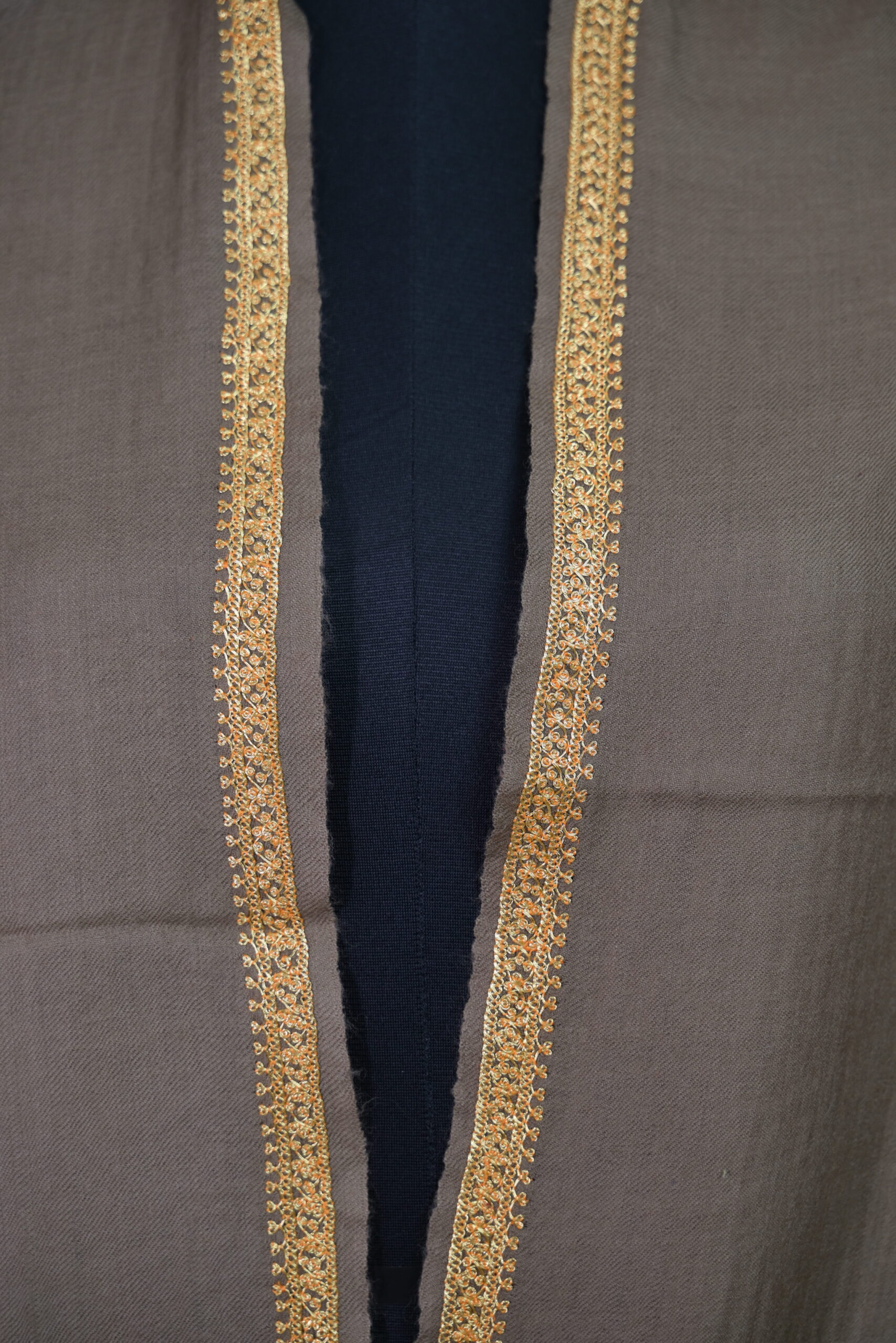 Meraas — Olive & Gold - Image 2