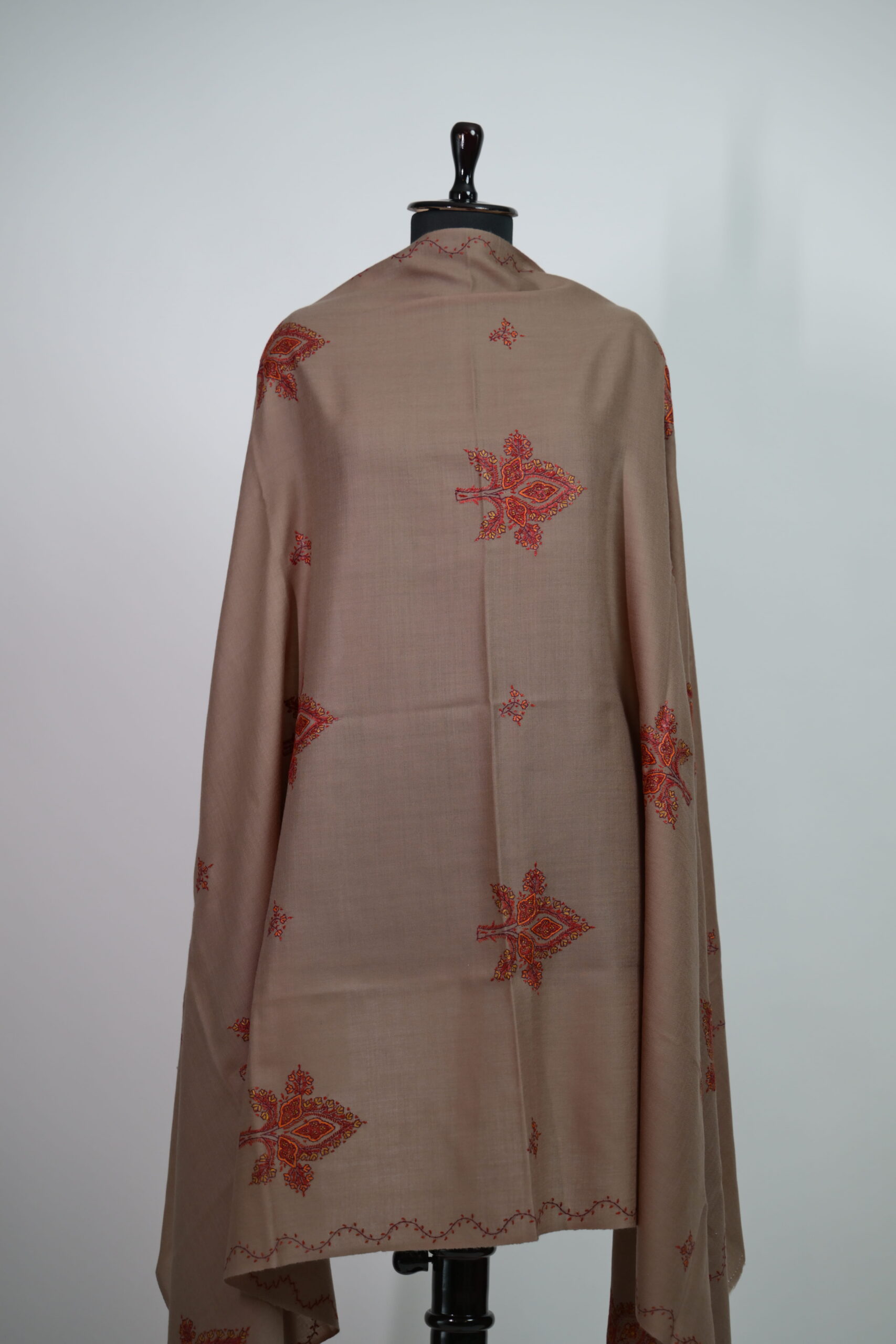 Meraas — Blush Bloom - Image 2