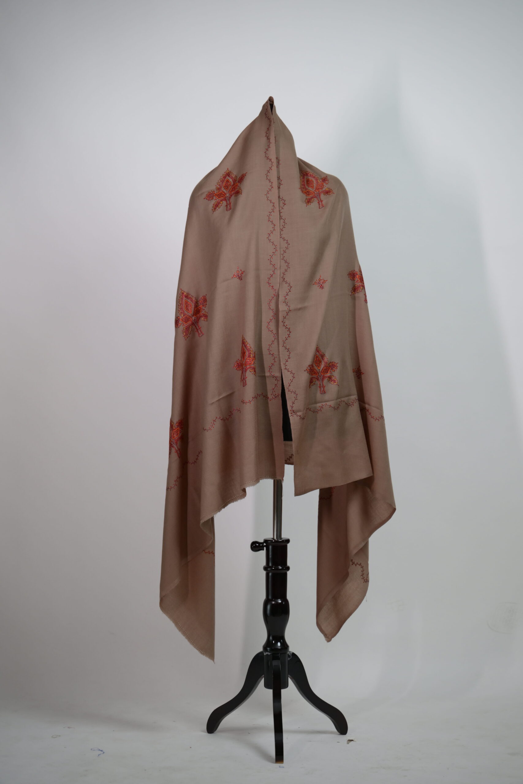 Meraas — Blush Bloom - Image 3