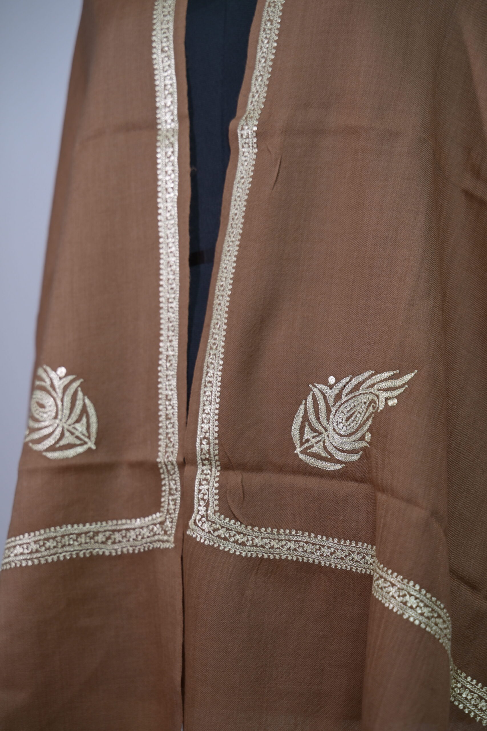 Meraas — Tan & Ivory - Image 4