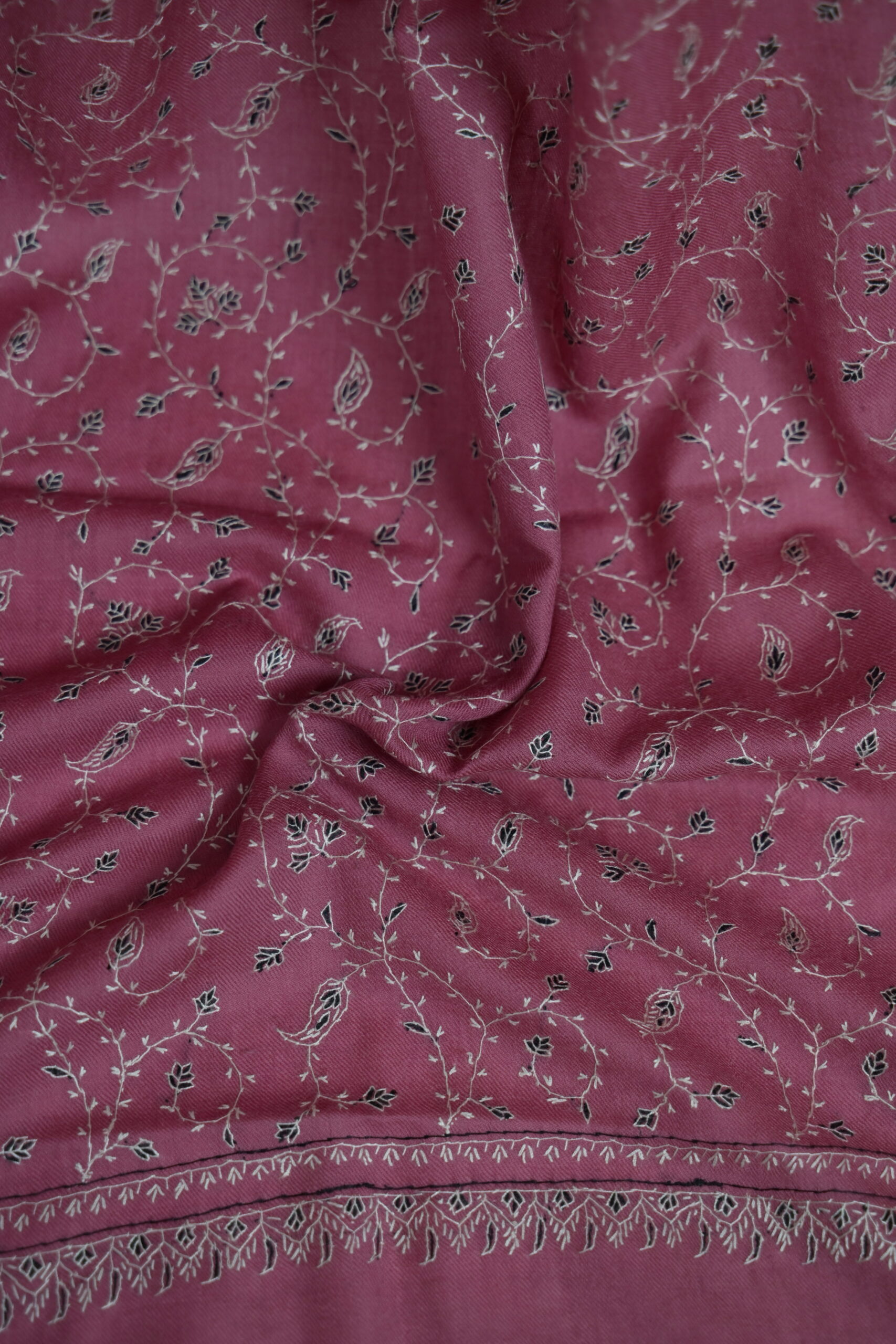 Meraas — Rose Jamawar - Image 5